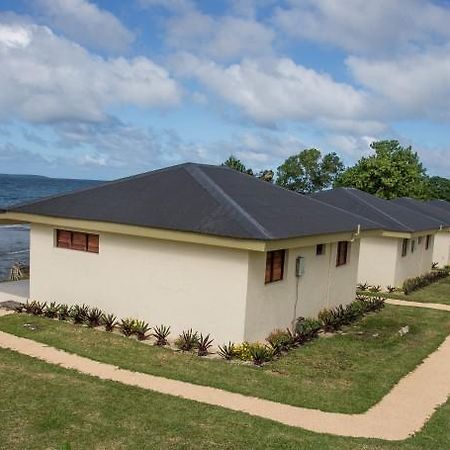 Blue Bay Resort & Restaurant Port Vila Bagian luar foto